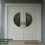 Pintu Utama Kupu Tarung Klasik Minimalis