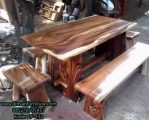 Meja Makan Kayu Trembesi Solid Modern
