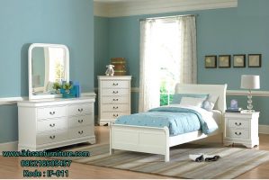 Set Tempat Tidur Minimalis