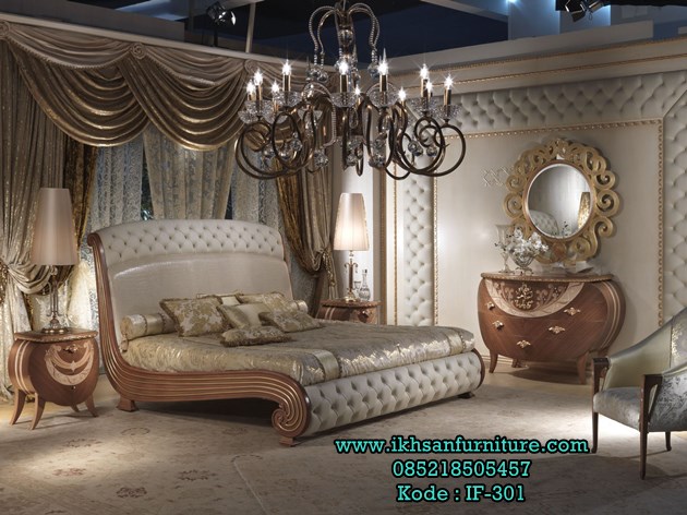 Set Kamar Tidur Utama Klasik Prottofino
