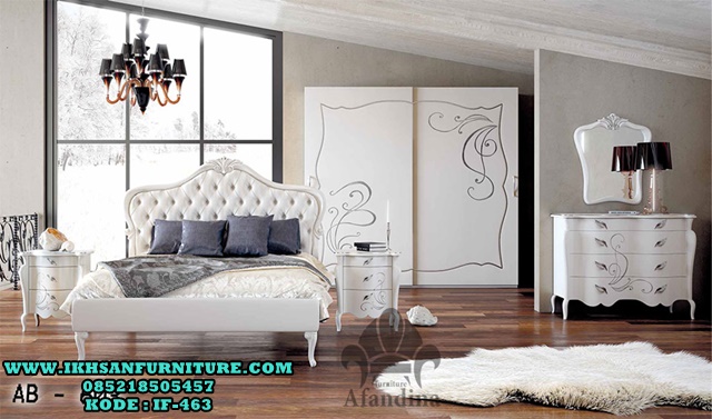 Set Tempat Tidur Dewasa Classic Minimalis